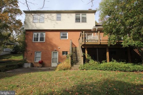 1603 East Ave, Mc Lean VA  22101-4105 exterior