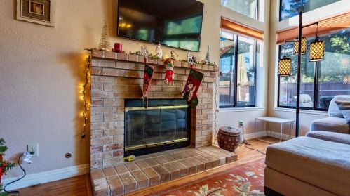 120 Seergreen Way, Folsom CA  95630-5527 exterior