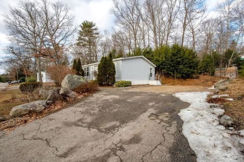 84 Emerald Dr, Barrington, NH 03825-7290