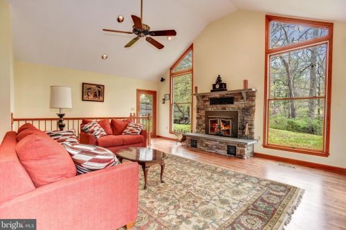 3179 Bethany Ln, Ellicott, MD 21042-2219