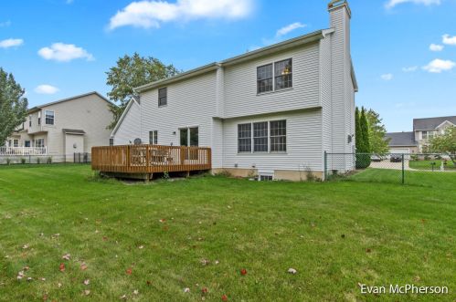 2114 Gettysburg Dr, Grand Rapids MI 49508-6560 exterior