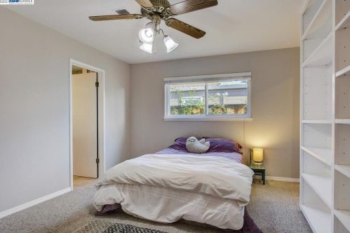 1875 Granada Dr, Concord CA 94519-1330 exterior