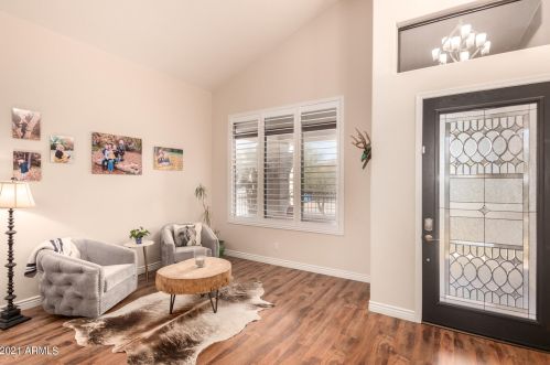 23002 52nd St, Phoenix AZ 85018-4402 exterior