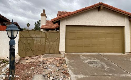 1795 Lester St, Tucson, AZ 85719-3731