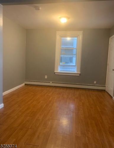 76 4th St, Paterson NJ  07522-1359 exterior