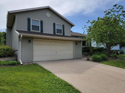 3005 Maple Grove Dr, Madison, WI 53719-1913