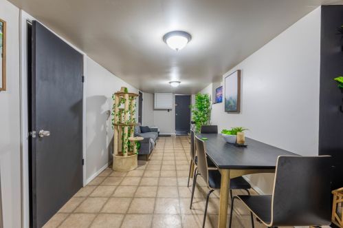 1908 May St, Chicago IL 60608-3305 exterior