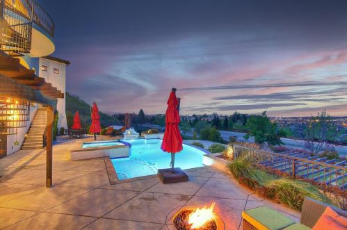 3268 Bordeaux Dr, Folsom CA 95762-3982 exterior