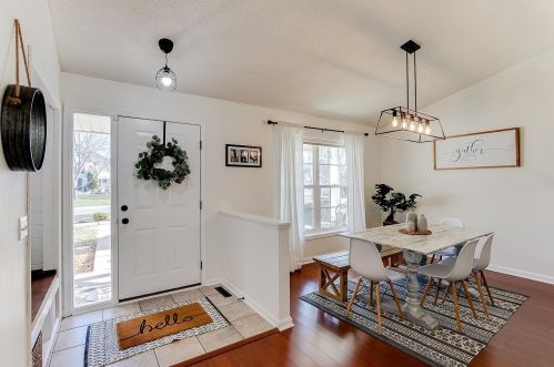 3888 Homestead Dr, Saint Paul, MN 55125-8417