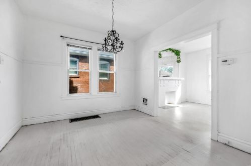 2035 Yale Ave, Saint Louis MO 63143-1473 exterior