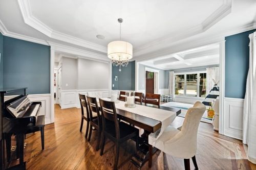 670 Bryan St, Elmhurst IL 60126-4342 exterior