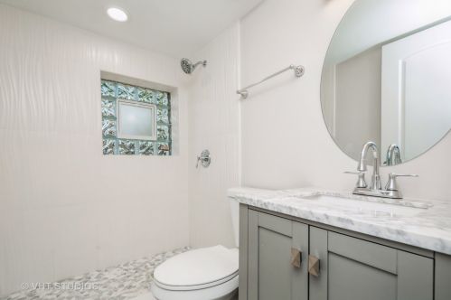 2458 Lorel Ave, Chicago IL  60639-1433 exterior