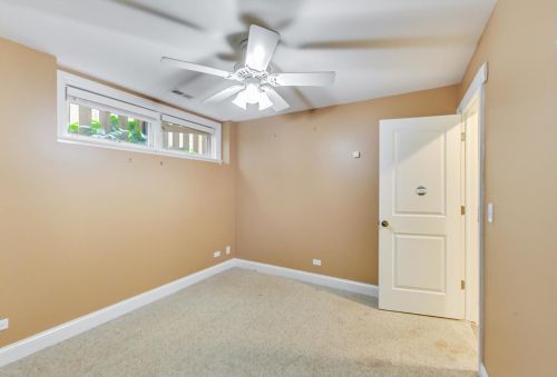 5056 Claremont Ave, Chicago IL  60625-1810 exterior