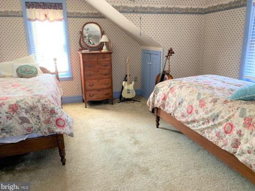 614 Church St, Limerick PA 19468-2123 exterior