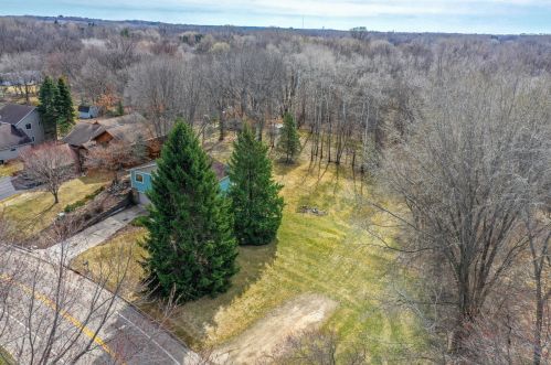 718 Greenhaven Dr, Saint Paul, MN 55127-3580