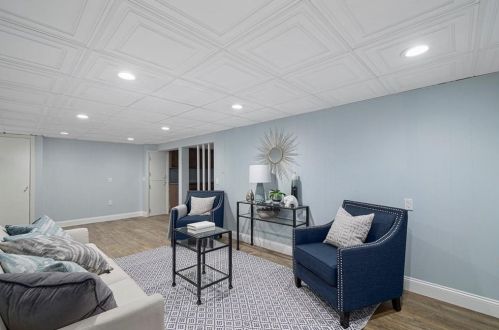 4 Mount Ave, Providence RI  02906-3410 exterior