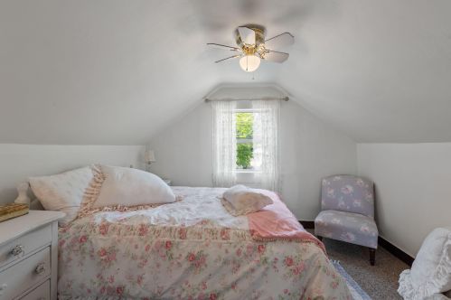 1211 Manila St, Manitowoc WI 54220-6241 exterior