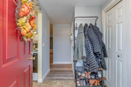 10 Whitewater Dr, Concord, NH 03303-1526