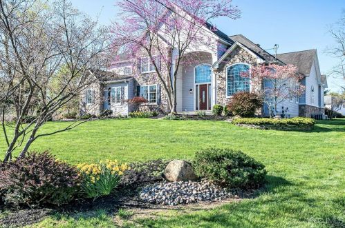 1686 Frank St, Edison, NJ 08820-1030