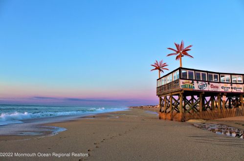 309 Hawthorne Ave, Point Pleasant Beach NJ 08742-2540 exterior