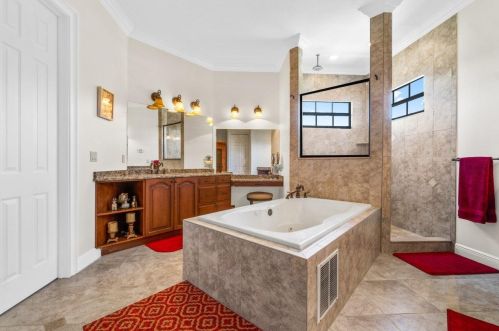 5811 Blue Bonnet Ct, Fort Pierce FL  34986-4186 exterior