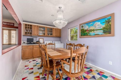 3113 Monte Vis St, Fort Pierce FL 34952-6002 exterior