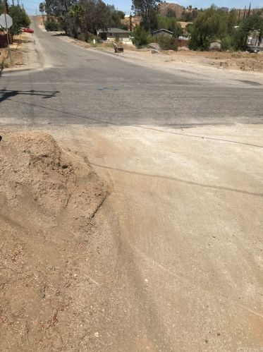 27260 Jarvis St, Perris CA 92570-8677 exterior