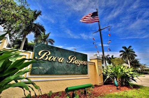 22 Royal Palm Way, Boca Raton FL  33432-7877 exterior