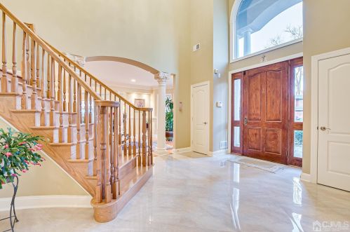 21 Southfield Rd, Edison NJ 08820-3141 exterior