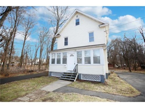 1605 Ann St, Piscataway, NJ 08854-1704