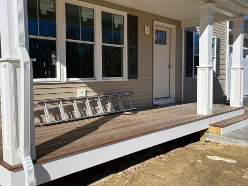 264 Shore Dr, Coventry, RI 02816-5680