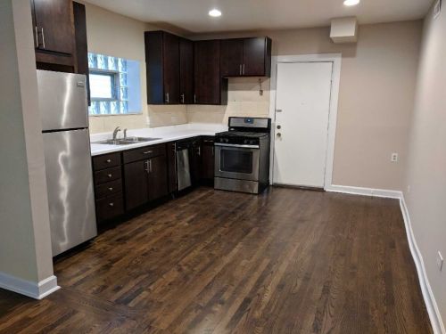 6128 Claremont Ave, Chicago IL  60659-5209 exterior