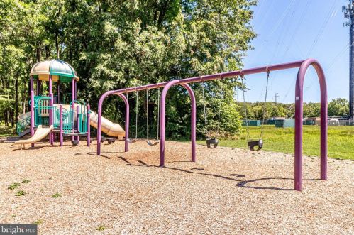 1501 Belle View Blvd, Alexandria VA 22307-6709 exterior