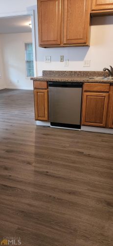 1891 Farris Ave, Atlanta GA 30344-4651 exterior