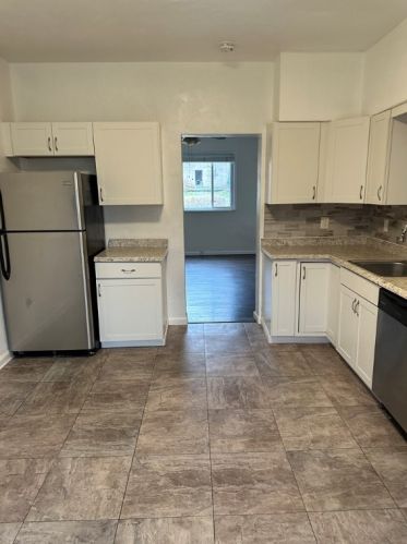 2011 Gregory St, Pittsburgh PA  15203-1641 exterior