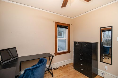 2040 70, Milwaukee WI 53223-2151 exterior