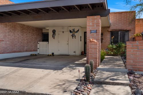 4852 Placita Arenosa, Tucson AZ  85718-5401 exterior