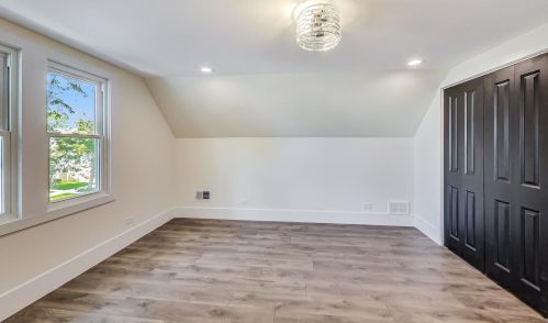 5043 Ainslie St, Chicago IL  60630-2302 exterior