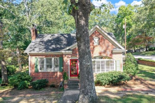 700 Ridgewood Ave, Gainesville GA 30501-3140 exterior