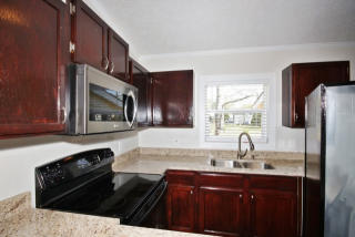 770 Confederate Ave, Atlanta GA  30312-3652 exterior