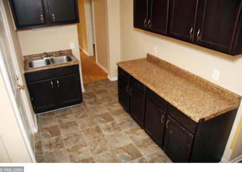 651 Cook Ave, Saint Paul MN 55106-3465 exterior