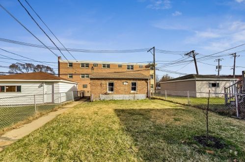 6438 Foster Ave, Chicago IL 60656-2248 exterior
