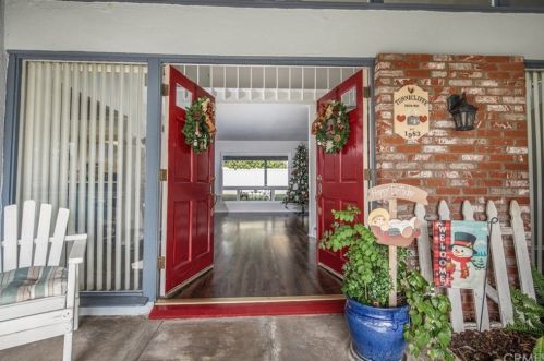 423 Cienaga Dr, Fullerton CA 92835-1103 exterior