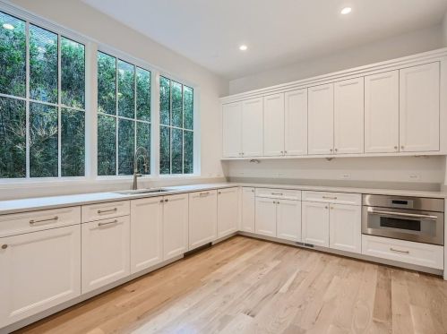 4682 Conway Dr, Atlanta GA 30327-3535 exterior