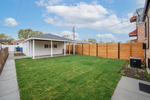 4852 La Crosse Ave, Chicago IL  60638-2119 exterior