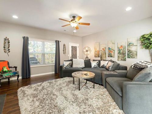 3921 Kingfisher Dr, Atlanta GA 30349-1989 exterior