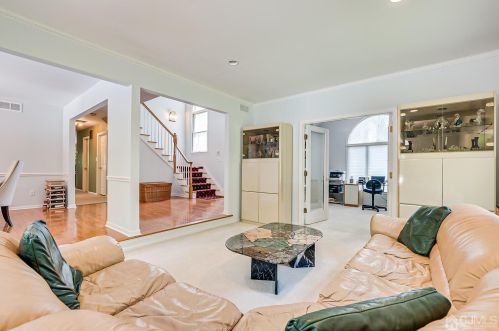 102 King St, Edison NJ 08820-1023 exterior