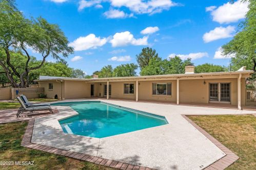 12520 Kit Carson Pl, Tucson AZ  85749-9368 exterior