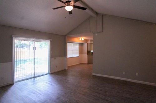 9856 Childress Dr, Austin TX  78753-4657 exterior