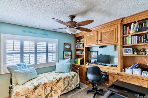 2249 Trafalgar Ave, Riverside CA 92506-4627 exterior